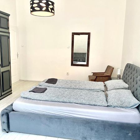 L8 Guesthouse Budapest Eksteriør billede