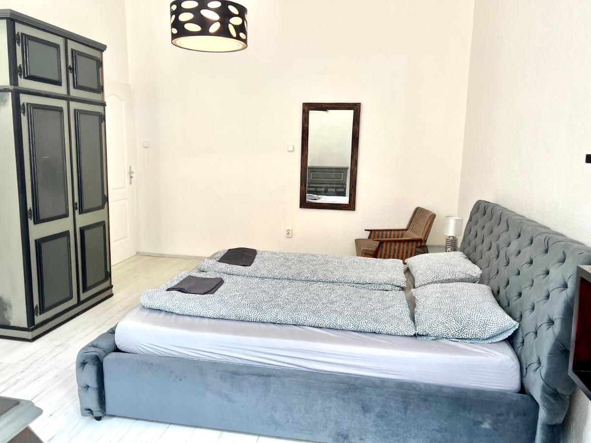 L8 Guesthouse Budapest Eksteriør billede