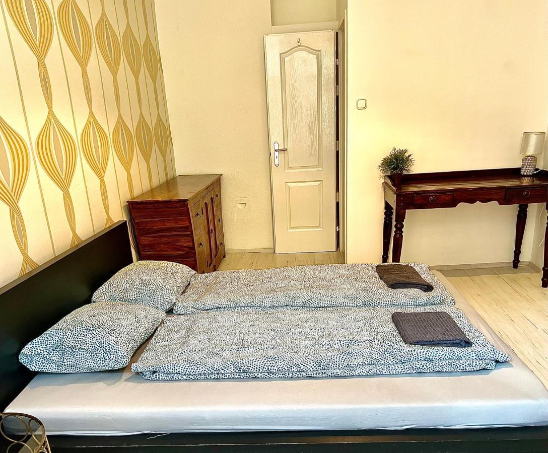 L8 Guesthouse Budapest Eksteriør billede